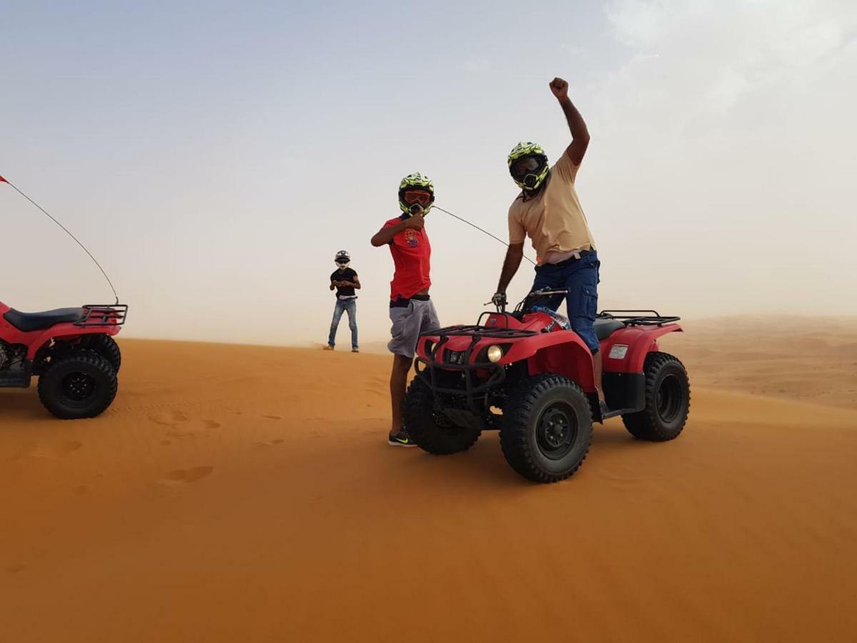 מחמיד Camp Desert Stars מראה חיצוני תמונה